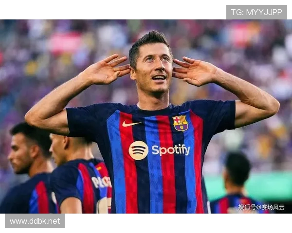 莱万传球成功率达88.2%进球反超助巴萨力克皇家社会 莱万传球成功率达88.2%进球反超助巴萨力克皇家社会