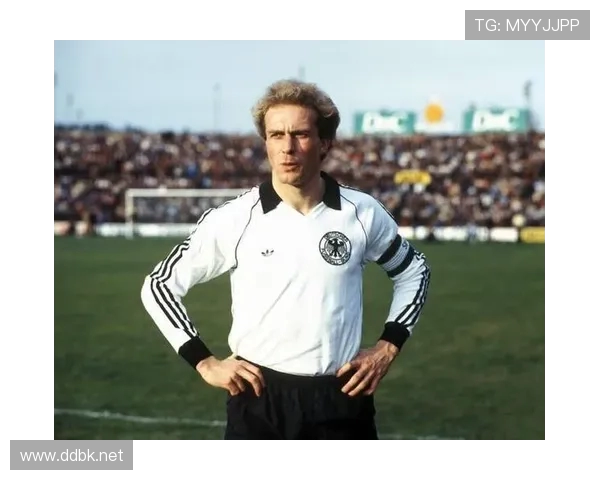 鲁梅尼格回忆拜仁签瓜帅保密过程 莱万实现欧冠梦想的心路历程 鲁梅尼格回忆拜仁签瓜帅保密过程 莱万实现欧冠梦想的心路历程